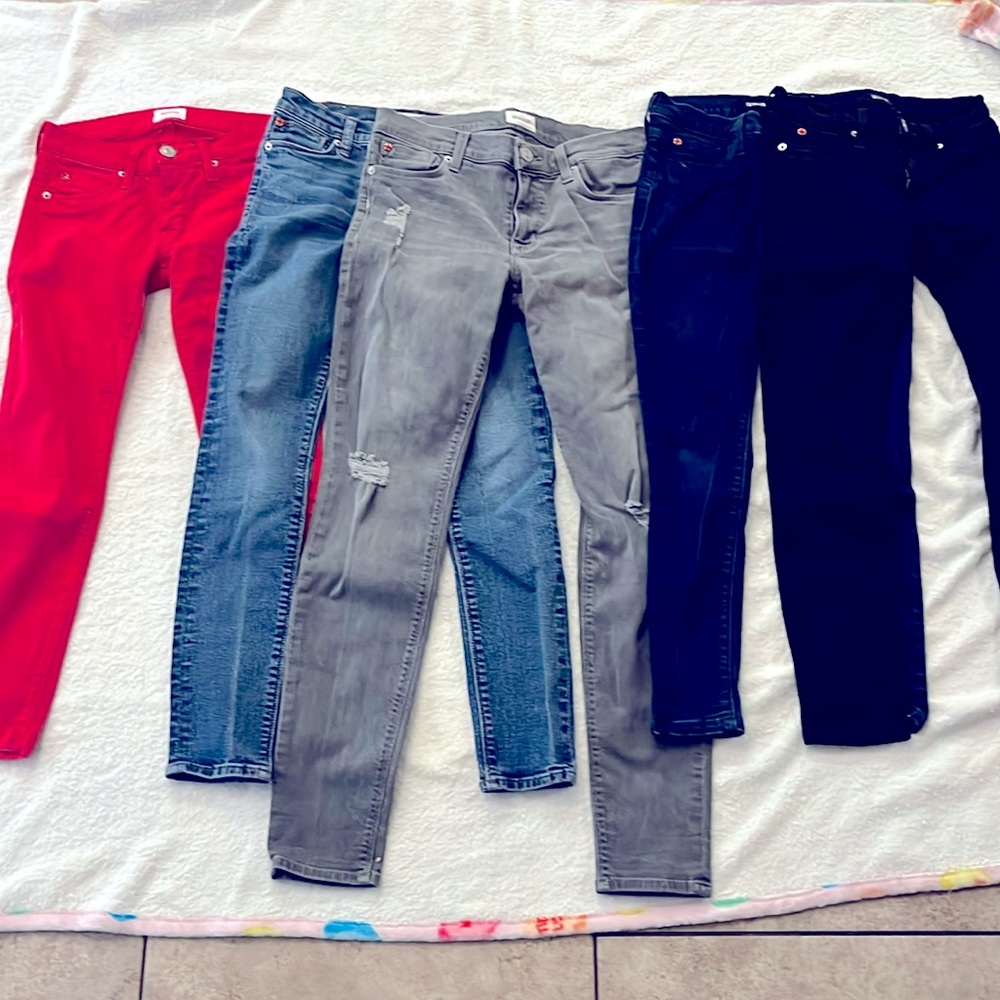 Hudson bundle. $28 for all 5 ($5.60 per pant). Sizes petite/shorter ladies.